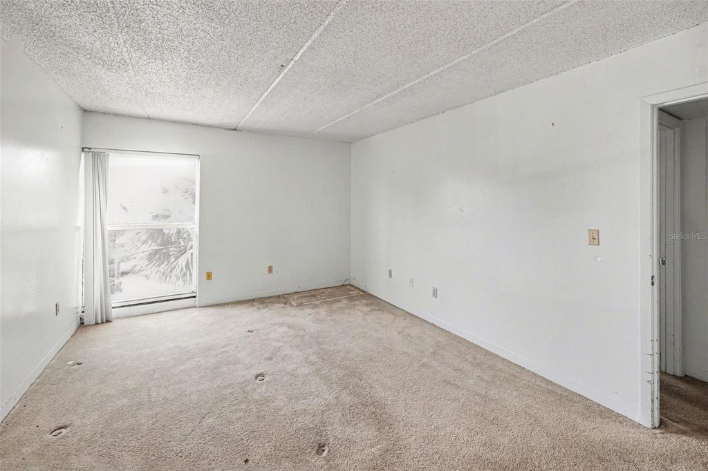 Image 10 of property listing at 3325 BAYSHORE BOULEVARD F36, Tampa, FL 33629