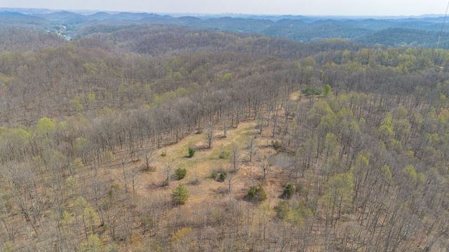 8218 Old Pond Creek Rd, Nashville, TN 37209