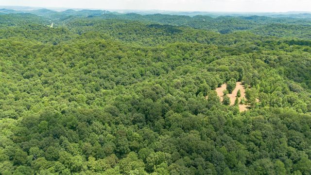 8218 Old Pond Creek Rd, Nashville, TN 37209