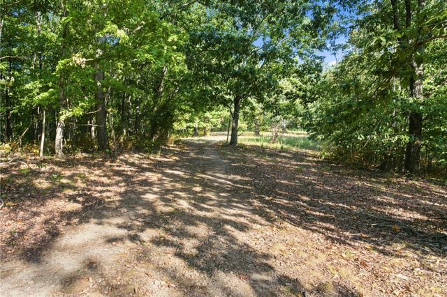 8218 Old Pond Creek Rd, Nashville, TN 37209