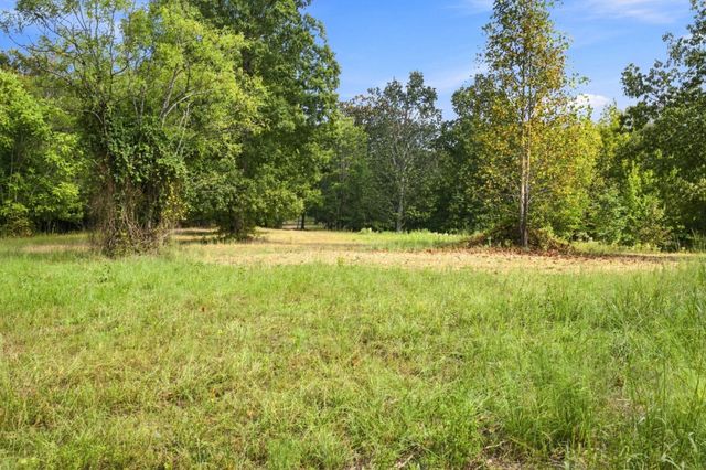 8218 Old Pond Creek Rd, Nashville, TN 37209