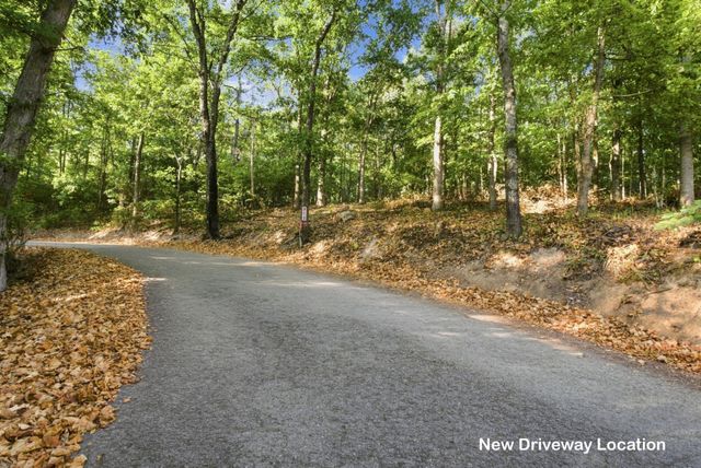 8218 Old Pond Creek Rd, Nashville, TN 37209