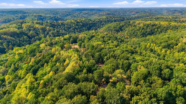 8218 Old Pond Creek Rd, Nashville, TN 37209