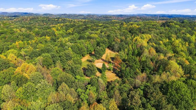 8218 Old Pond Creek Rd, Nashville, TN 37209