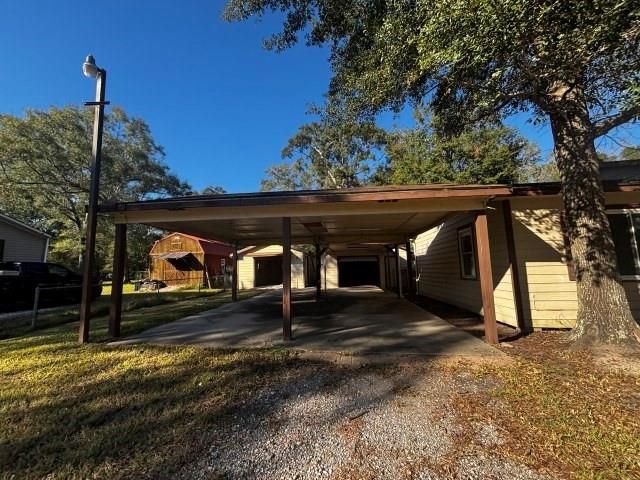 114 County Road 4266, Dayton, TX 77535