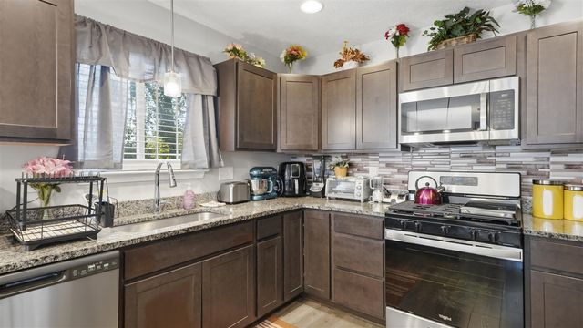 1530 Thimbleberry Lane, Holt, MI 48842