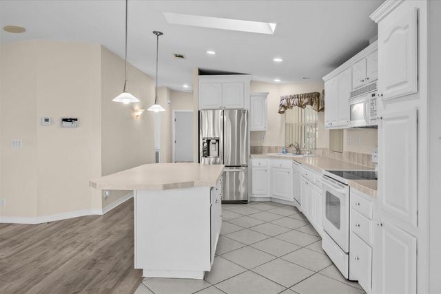 7654 Red Crossbill Court, Port St. Lucie, FL 34952