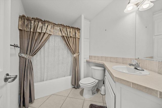 7654 Red Crossbill Court, Port St. Lucie, FL 34952