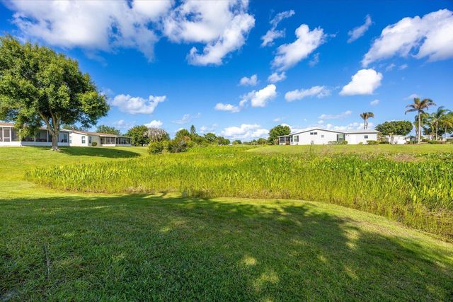 7654 Red Crossbill Court, Port St. Lucie, FL 34952