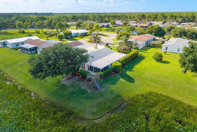 7654 Red Crossbill Court, Port St. Lucie, FL 34952
