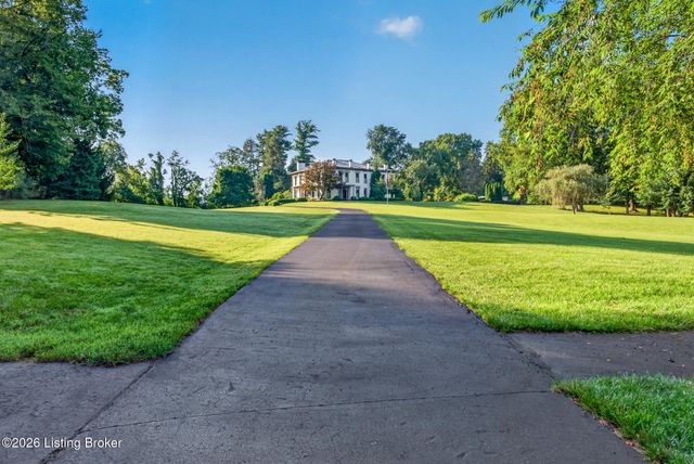 7112 Covered Bridge Rd, Prospect, KY 40059