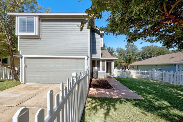 1821 Logan DR, Round Rock, TX 78664