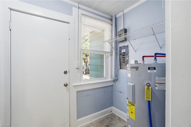 5000 Powhatan AVE, Norfolk, VA 23508