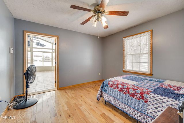 20483 Hoot Owl Road, Bristol, VA 24202