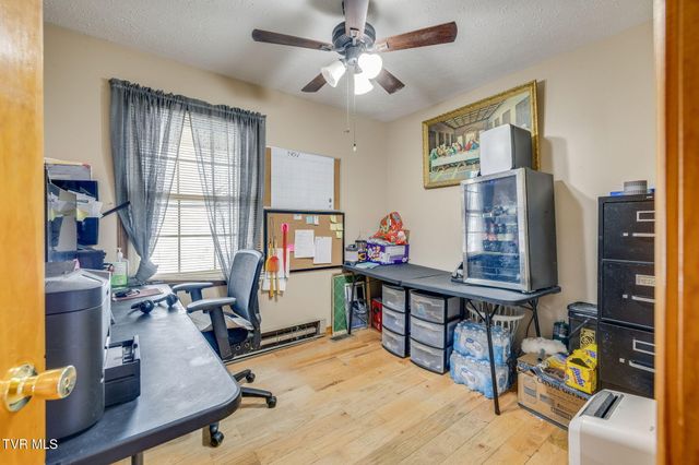 20483 Hoot Owl Road, Bristol, VA 24202