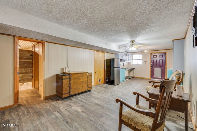 20483 Hoot Owl Road, Bristol, VA 24202