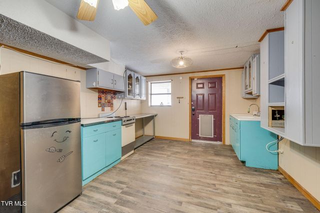 20483 Hoot Owl Road, Bristol, VA 24202