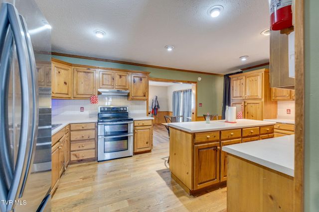 20483 Hoot Owl Road, Bristol, VA 24202