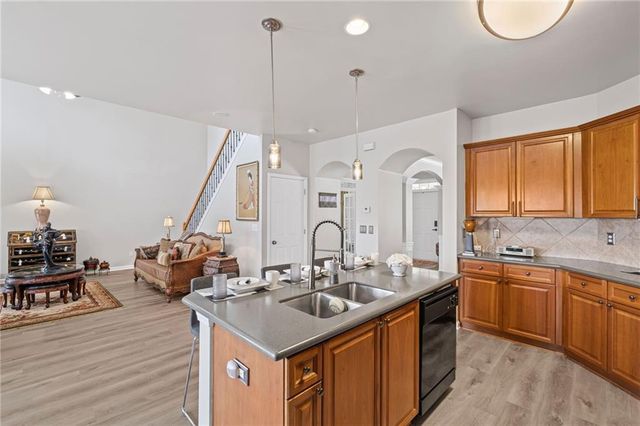 6597 River Island Drive, Buford, GA 30518