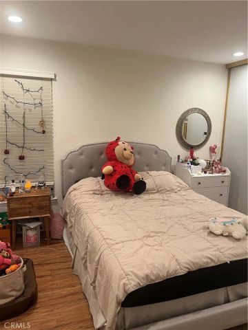 7111 Farralone Avenue 104, Canoga Park, CA 91303