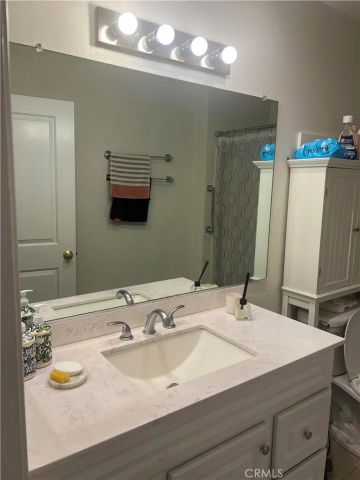 7111 Farralone Avenue 104, Canoga Park, CA 91303