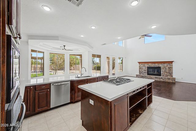 3520 S VELERO Street, Chandler, AZ 85286
