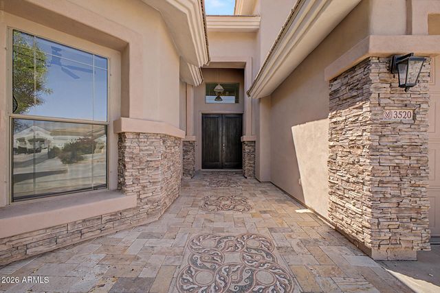 3520 S VELERO Street, Chandler, AZ 85286