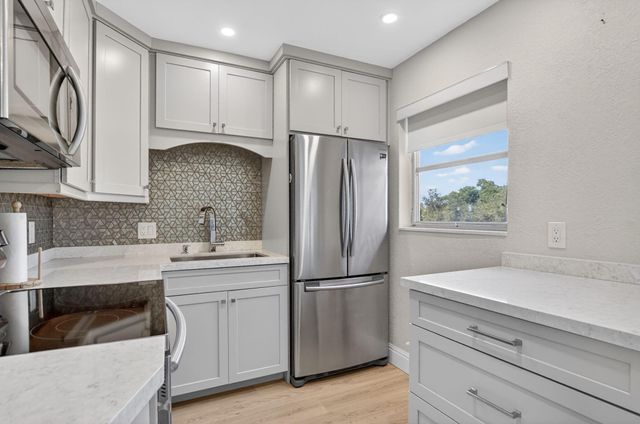 941 Crystal Lake Drive 311, Deerfield Beach, FL 33064