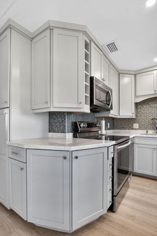 941 Crystal Lake Drive 311, Deerfield Beach, FL 33064