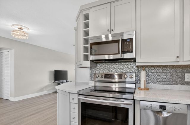 941 Crystal Lake Drive 311, Deerfield Beach, FL 33064