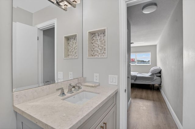 941 Crystal Lake Drive 311, Deerfield Beach, FL 33064