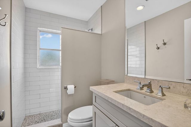 941 Crystal Lake Drive 311, Deerfield Beach, FL 33064