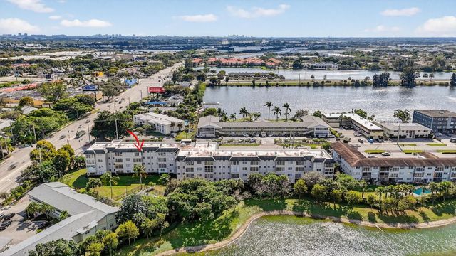 941 Crystal Lake Drive 311, Deerfield Beach, FL 33064