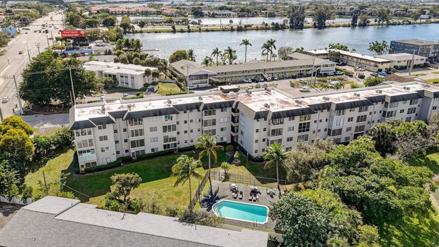 941 Crystal Lake Drive 311, Deerfield Beach, FL 33064