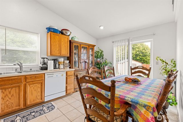 1221 S Evans St Street, Aberdeen, WA 98520