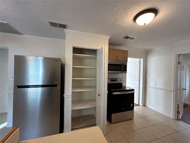 3304 NW 20TH STREET, Gainesville, FL 32605