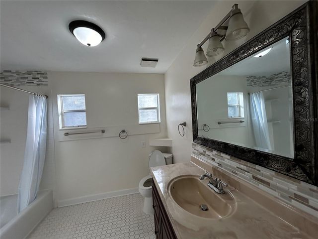 3304 NW 20TH STREET, Gainesville, FL 32605