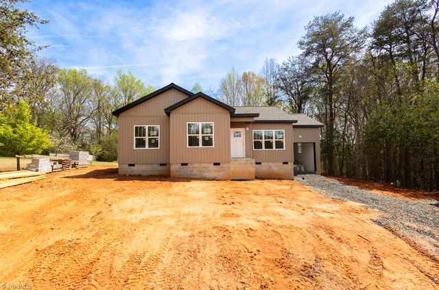 722 Cypress Hill Drive, Eden, NC 27288