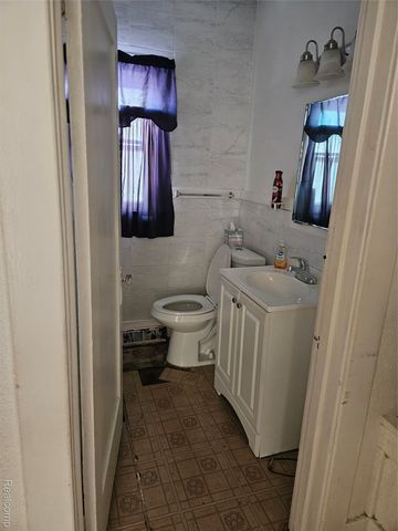 7374 Ellsworth Street, Detroit, MI 48238