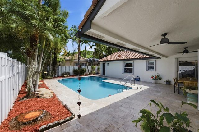 1975 Water Ridge Drive, Weston, FL 33326