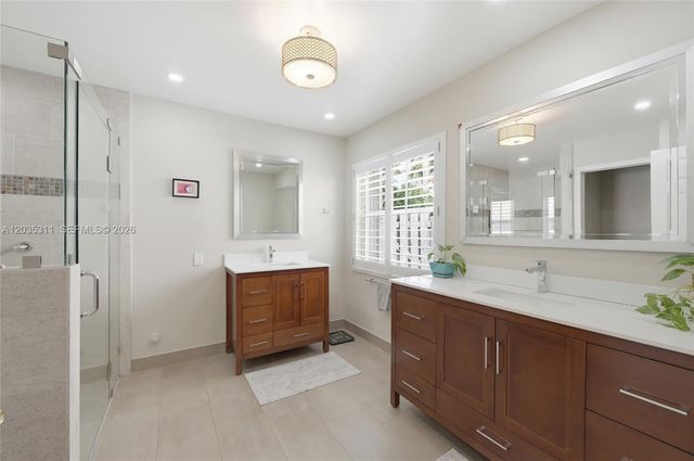 1975 Water Ridge Drive, Weston, FL 33326