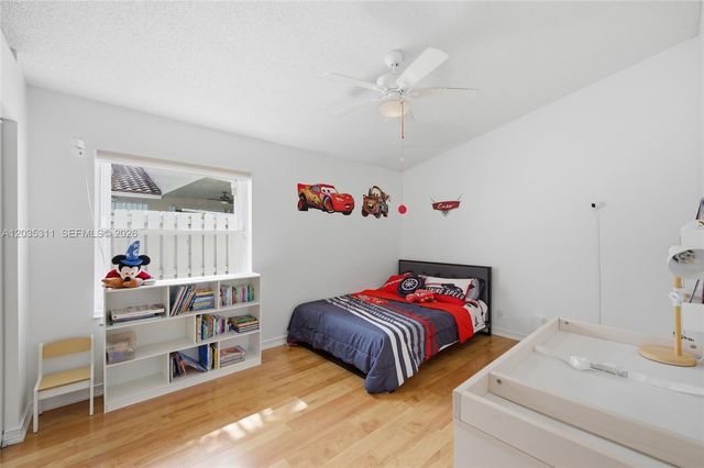 1975 Water Ridge Drive, Weston, FL 33326