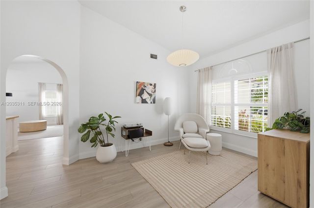 1975 Water Ridge Drive, Weston, FL 33326