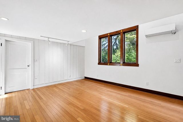498 PERRINEVILLE, Robbinsville, NJ 08520