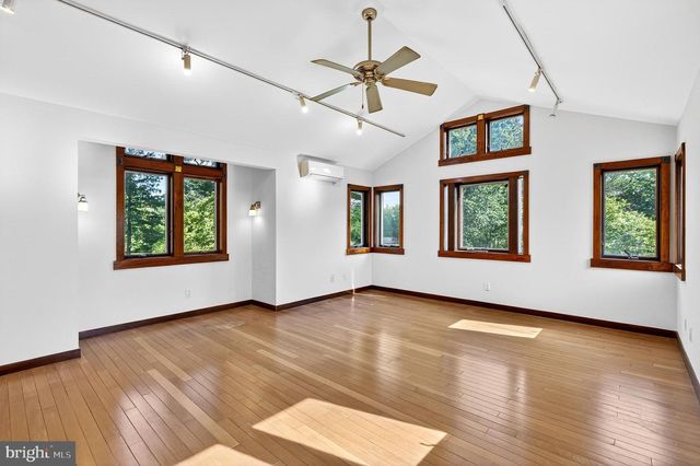 498 PERRINEVILLE, Robbinsville, NJ 08520