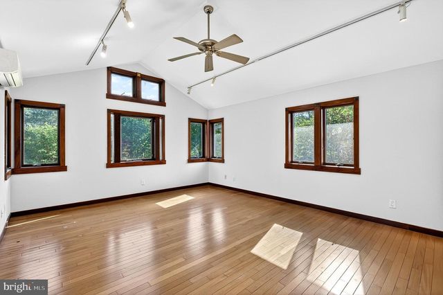 498 PERRINEVILLE, Robbinsville, NJ 08520
