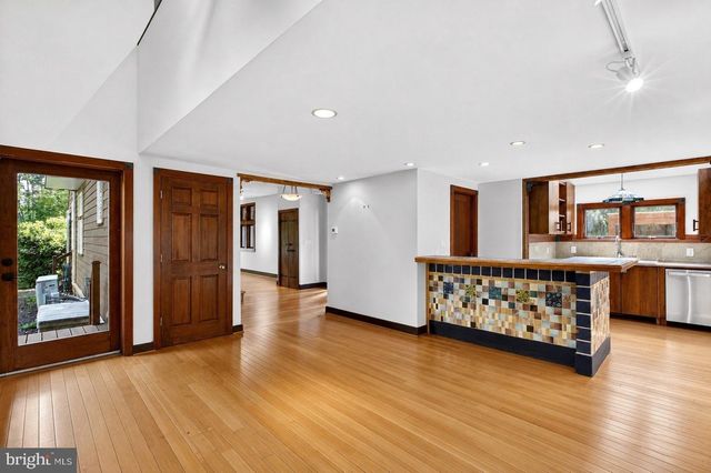 498 PERRINEVILLE, Robbinsville, NJ 08520