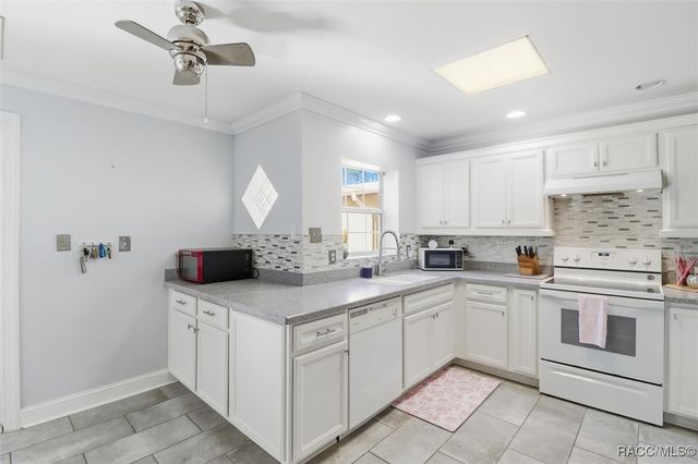 1 Black Cherry Drive, Homosassa, FL 34446