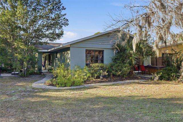 1 Black Cherry Drive, Homosassa, FL 34446