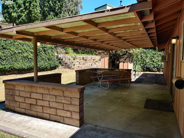 2300 Ne 46TH St, Vancouver, WA 98663